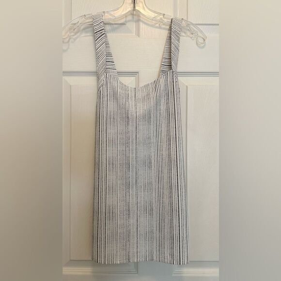 NWT Athleta Arrival Cross Strap Tank - Picture 1 of 10